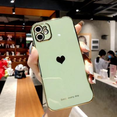 Electroplated Love Heart Phone Case iPhone Compatibility Electroplated love heart iPhone case, stylish and protective.