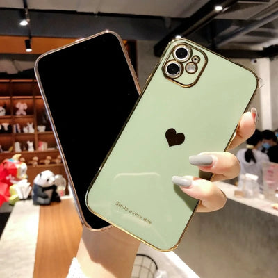 Electroplated Love Heart Phone Case iPhone Compatibility Electroplated love heart iPhone case, stylish and protective.